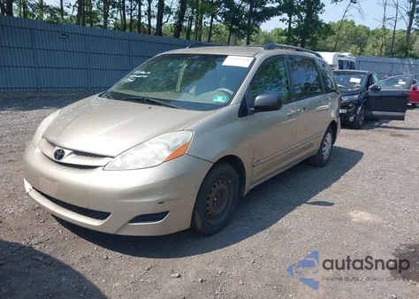 2008 Toyota Sienna Le z USA, uszkodzony, nr VIN 5TDZK23C28S180884